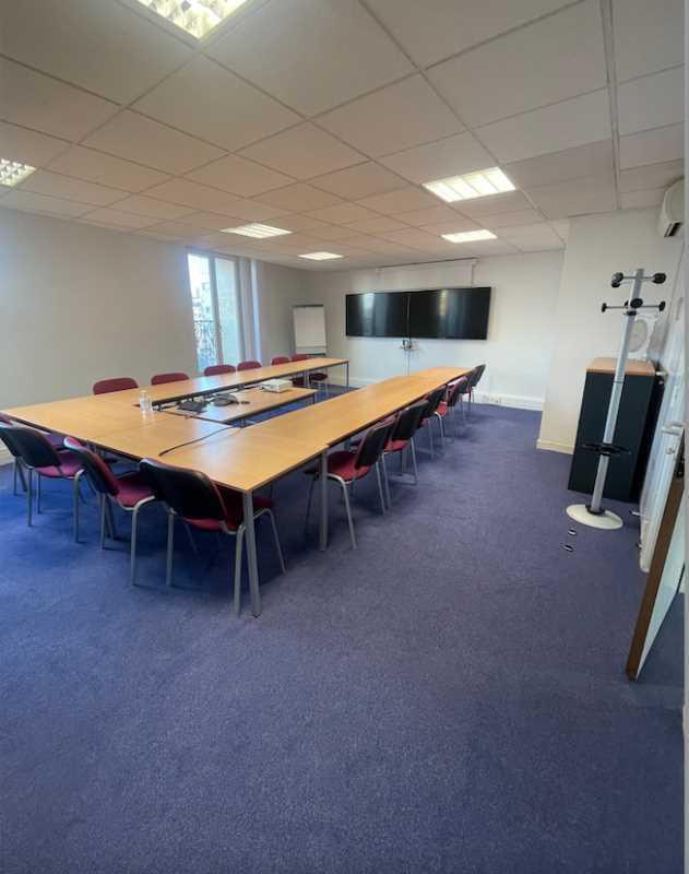 Plus de détails pour Bureau à louer