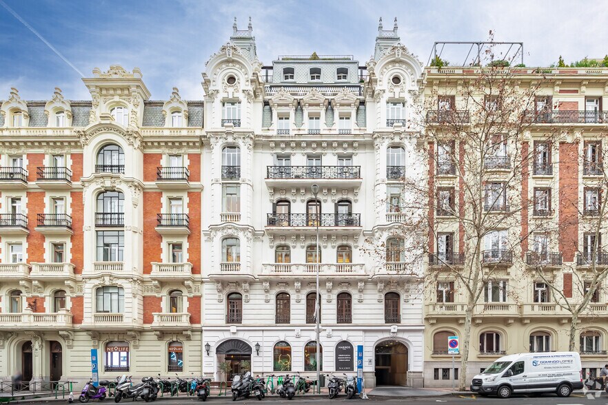Bureau dans Madrid, Madrid à louer - Photo principale – Image 1 sur 2