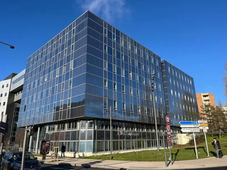 Bureau dans Cergy à louer - Photo de l’immeuble – Image 1 sur 11