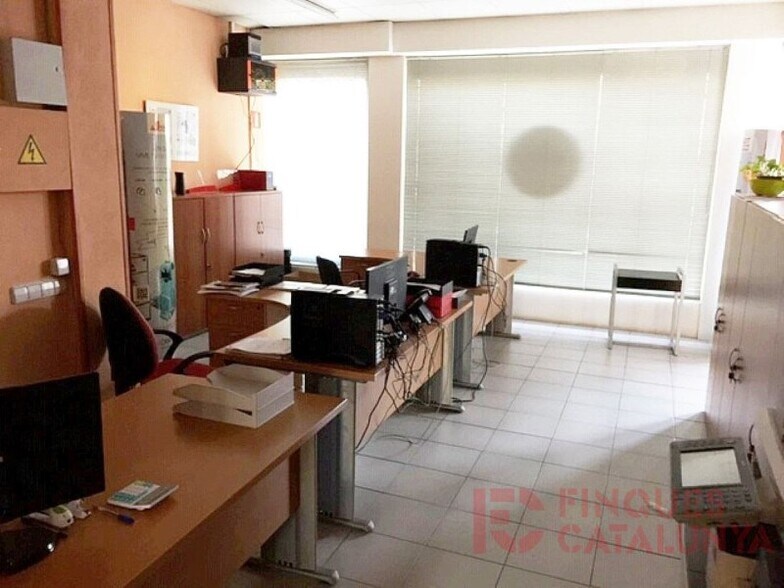 Immeuble residentiel dans Sarrià de Ter, Gerona à vendre - Photo principale – Image 1 sur 1