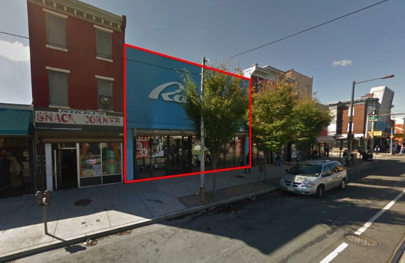 4090 Lancaster Ave, Philadelphia, PA à louer Photo de l’immeuble– Image 1 sur 3