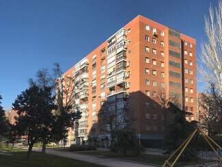 Plus de détails pour Calle De Castrillo De Aza, 15, Madrid - Local commercial à louer