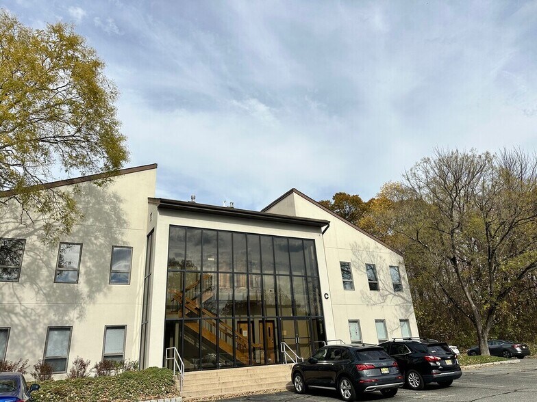 115 US Highway 46, Mountain Lakes, NJ à louer - Photo de l’immeuble – Image 1 sur 15