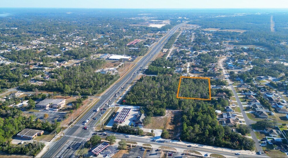 9410 Cortez Blvd, Weeki Wachee, FL à vendre - Photo principale – Image 1 sur 5
