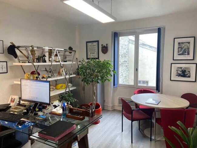 Plus de détails pour Bureau à louer