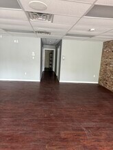 1208 Highway 34, Matawan, NJ à louer Photo intérieure– Image 2 sur 9