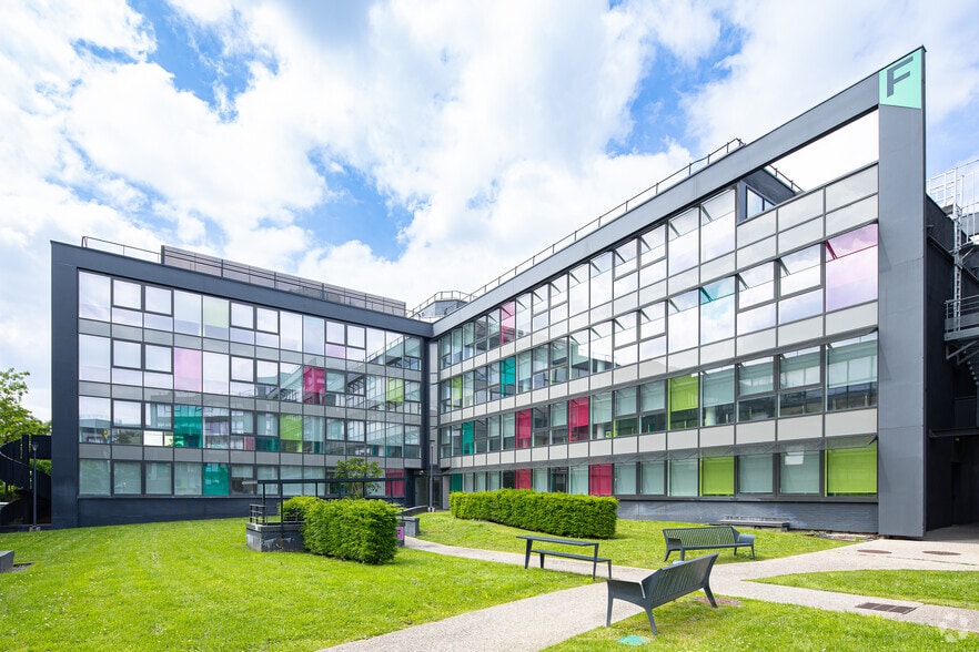 1 Bis Rue Du Petit-Clamart, Vélizy-Villacoublay à louer - Photo principale – Image 1 sur 2