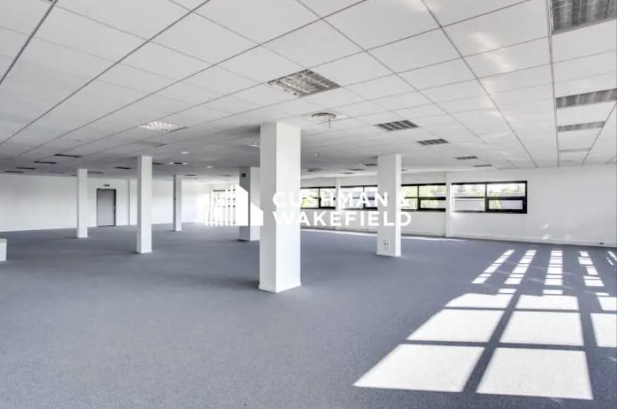 Bureau dans Saint-Priest à louer Photo intérieure– Image 1 sur 3