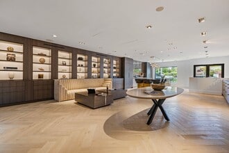 2700 E Coast Hwy, Newport Beach, CA à louer Photo intérieure– Image 2 sur 5