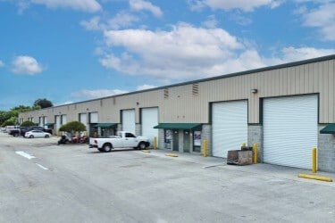 2516 JMT Industrial Dr, Apopka, FL à louer Photo de l’immeuble– Image 1 sur 2