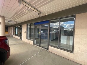 1231 E Main St, Meriden, CT à louer Photo de l’immeuble– Image 1 sur 9