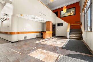 Plus de détails pour 115 Dummer St, Brookline, MA - Local d’activités à vendre