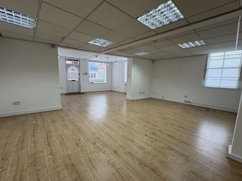 Calthorpe St, Banbury à louer - Photo de l’immeuble – Image 3 sur 9