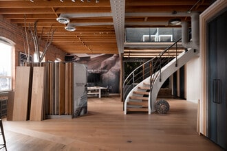 287 Macpherson Ave, Toronto, ON à louer Photo intérieure– Image 1 sur 12