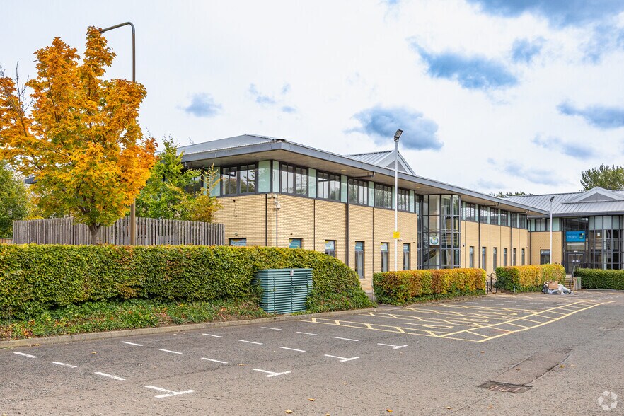 595 Calder Rd, Edinburgh à louer - Photo de l’immeuble – Image 2 sur 6