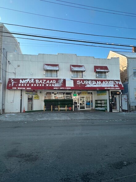 139-141 Wayne Ave, Paterson, NJ à vendre - Photo principale – Image 1 sur 18