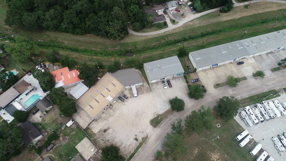 154-194 Magic Oaks portefeuille de 2 biens à vendre sur LoopNet.fr - Aérien – Image 3 sur 7