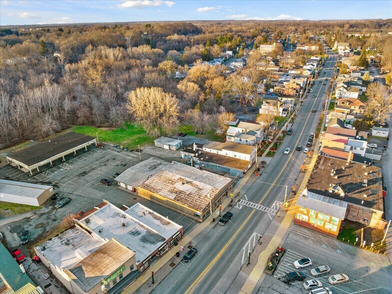225-227 Genesee St, Chittenango, NY à louer - Photo de l’immeuble – Image 3 sur 26