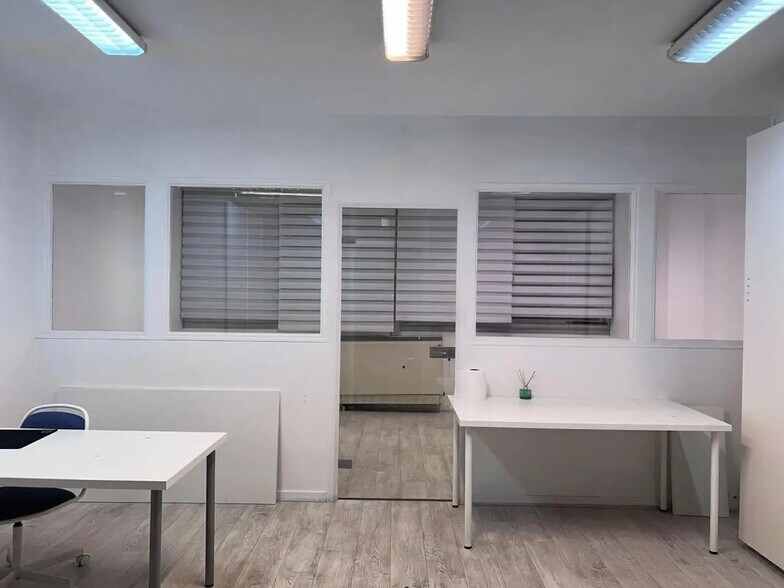 Bureau dans Paris à vendre - Photo de l’immeuble – Image 3 sur 4