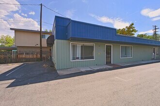 143 Keystone Ave, Reno, NV à louer Photo de l’immeuble– Image 1 sur 10