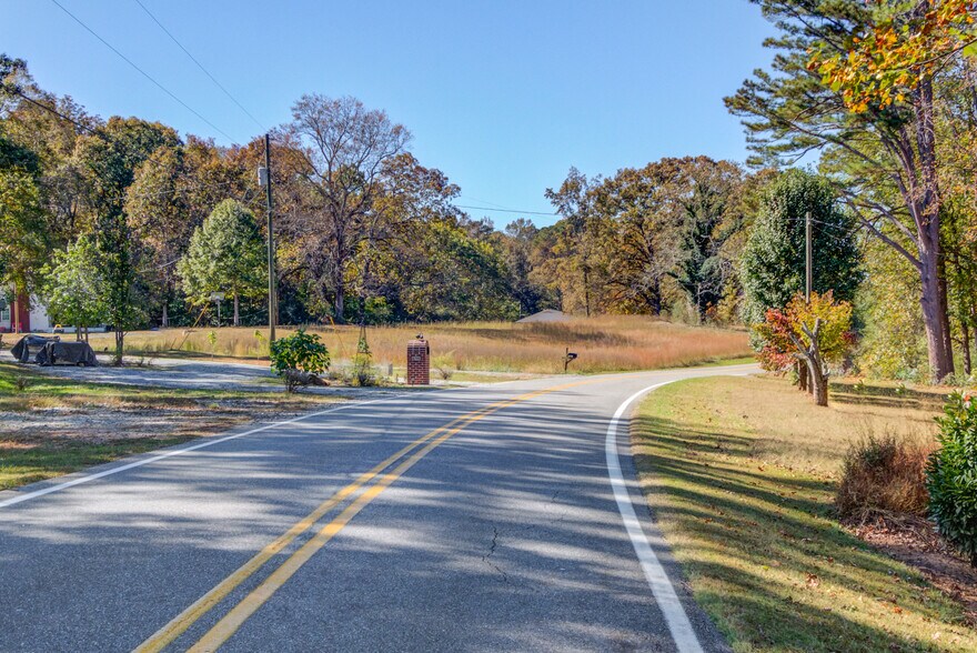 6801 Frix Rd, Cumming, GA à vendre - Photo de l’immeuble – Image 3 sur 23