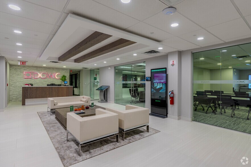 199 Pomeroy Rd, Parsippany, NJ à louer - Photo intérieure – Image 3 sur 23
