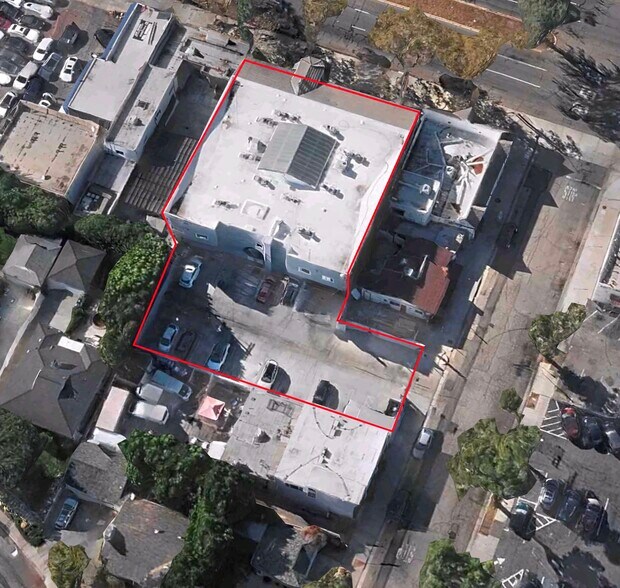 5348 Topanga Canyon Blvd, Woodland Hills, CA à louer - Photo de l’immeuble – Image 3 sur 7