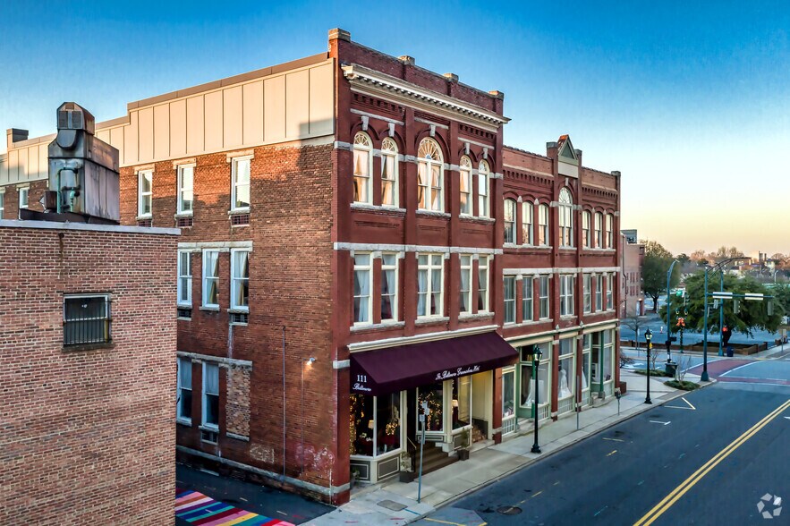 111 W Washington St, Greensboro, NC à vendre - Photo de l’immeuble – Image 3 sur 5