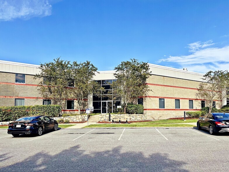 100 Weymouth St, Rockland, MA à louer - Photo principale – Image 1 sur 27