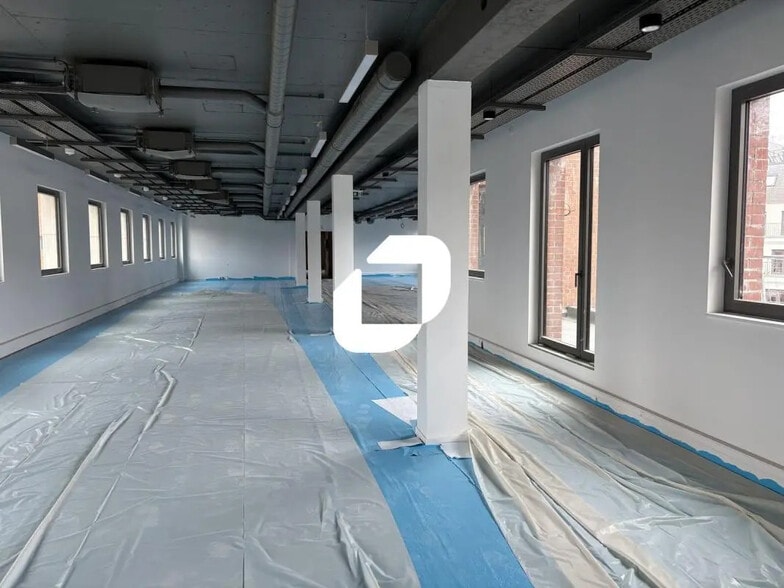 37 Rue Du Vieux Faubourg, Lille à louer - Photo de l’immeuble – Image 3 sur 14