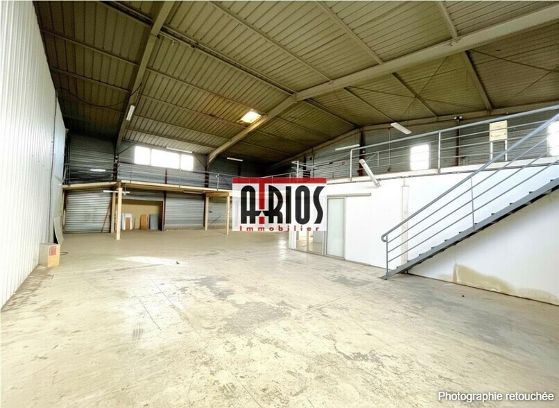Local d'activités dans La Farlède à vendre - Photo intérieure – Image 1 sur 11