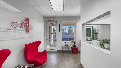 2400 S Cimarron Rd, Las Vegas, NV à louer Photo intérieure– Image 2 sur 15