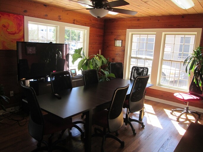 304 E Main St, Round Rock, TX à louer - Photo intérieure – Image 2 sur 5