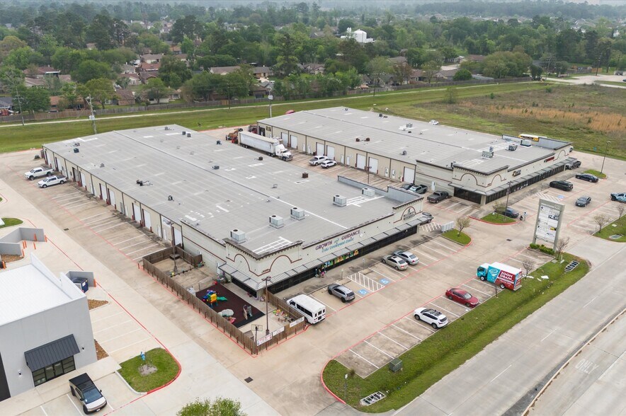 3336 Spring Stuebner Rd, Spring, TX à louer - Photo de l’immeuble – Image 3 sur 11