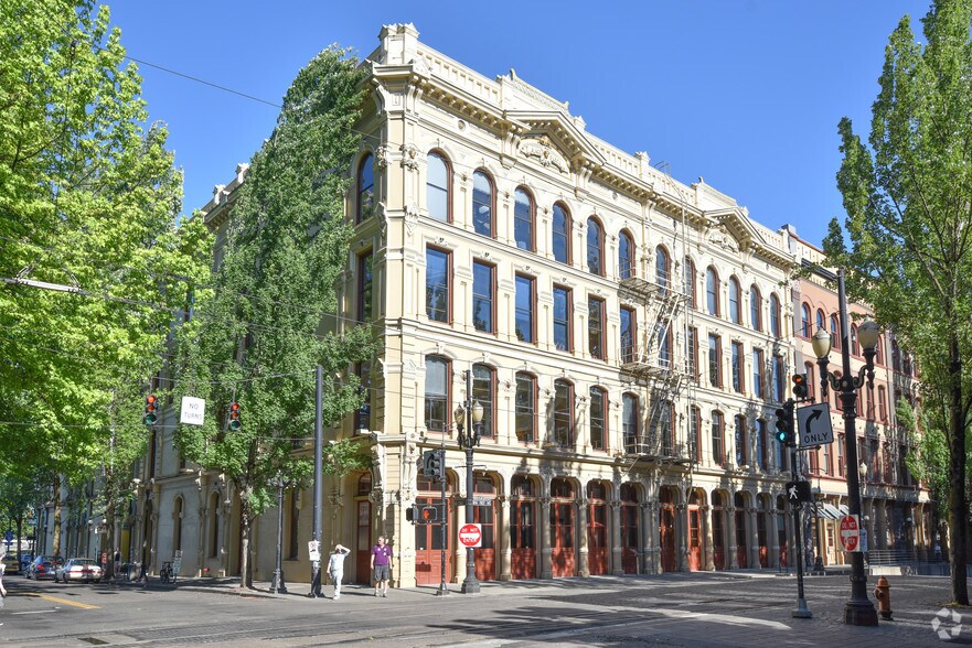 30-34 NW 1st Ave, Portland, OR à louer - Photo de l’immeuble – Image 3 sur 4