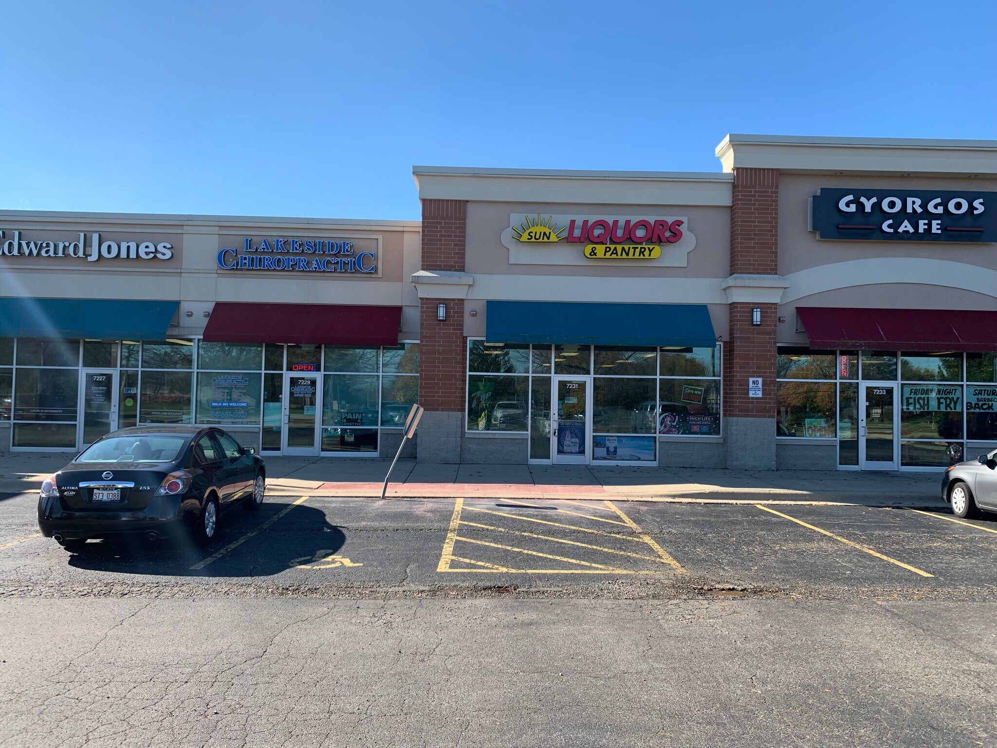 7221 State Park Rd, Fox Lake, IL à louer Photo principale– Image 1 sur 30