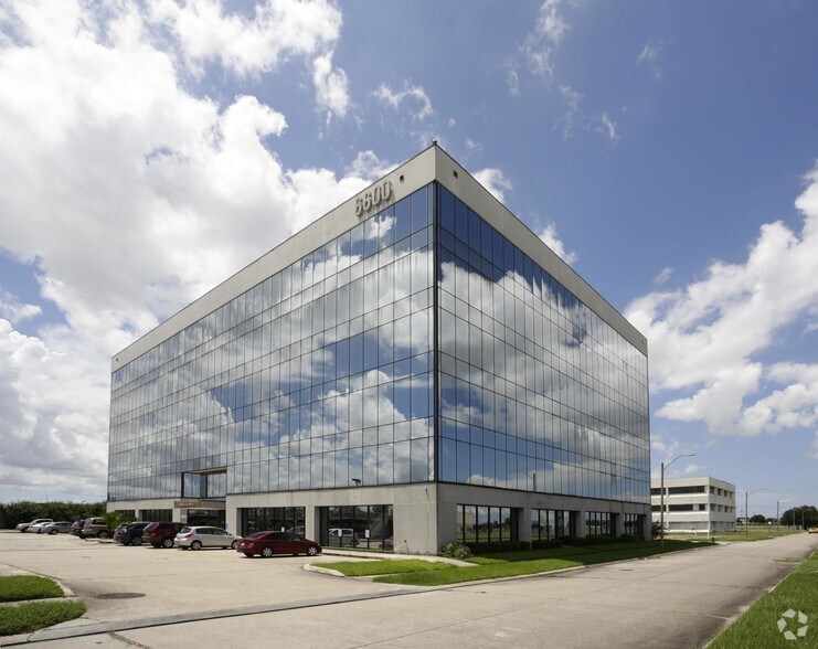 6600 Plaza Dr, New Orleans, LA à louer - Photo principale – Image 1 sur 2