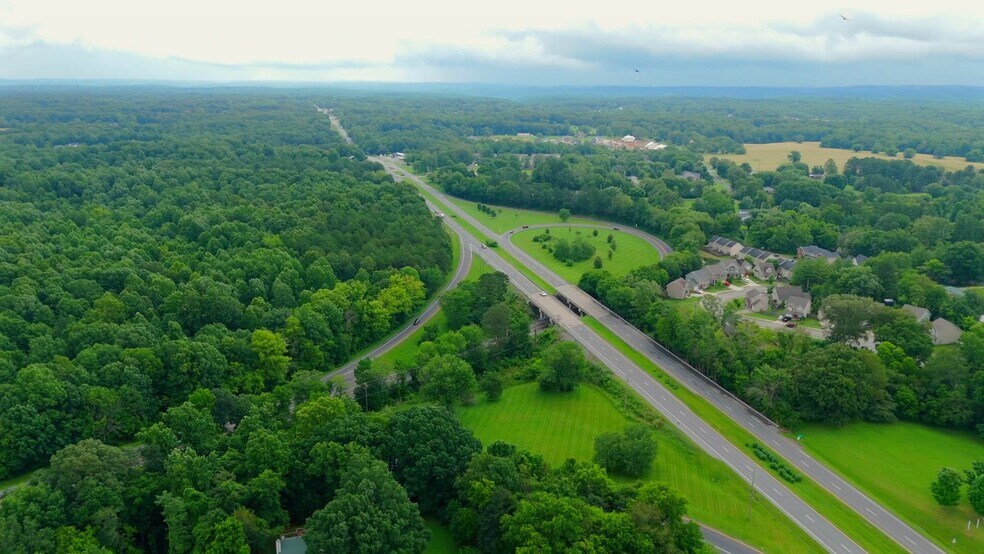 207 Highway 96 N, Fairview, TN à vendre - Vidéo sur l’annonce professionnelle – Image 2 sur 41