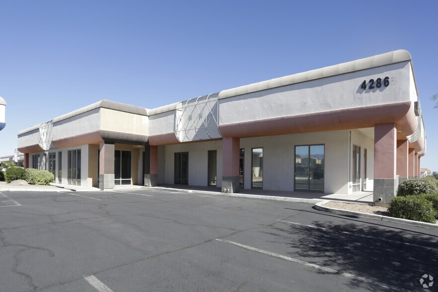 4286 S Durango Dr, Las Vegas, NV à vendre - Photo principale – Image 1 sur 9