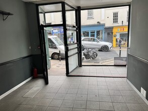 136 Fore St, Exeter à louer Photo intérieure– Image 1 sur 4