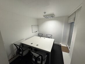 20-22 Beardell St, Londres à louer Photo intérieure– Image 1 sur 4