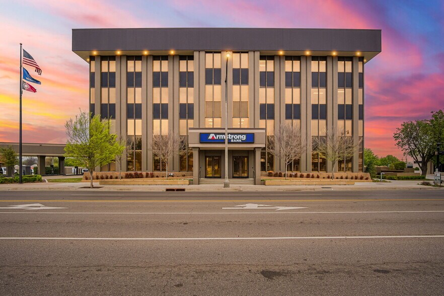 401 W Main St, Norman, OK à louer - Photo principale – Image 1 sur 4