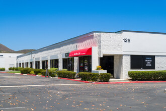 800 Los Vallecitos Blvd, San Marcos, CA à louer Photo de l’immeuble– Image 2 sur 4