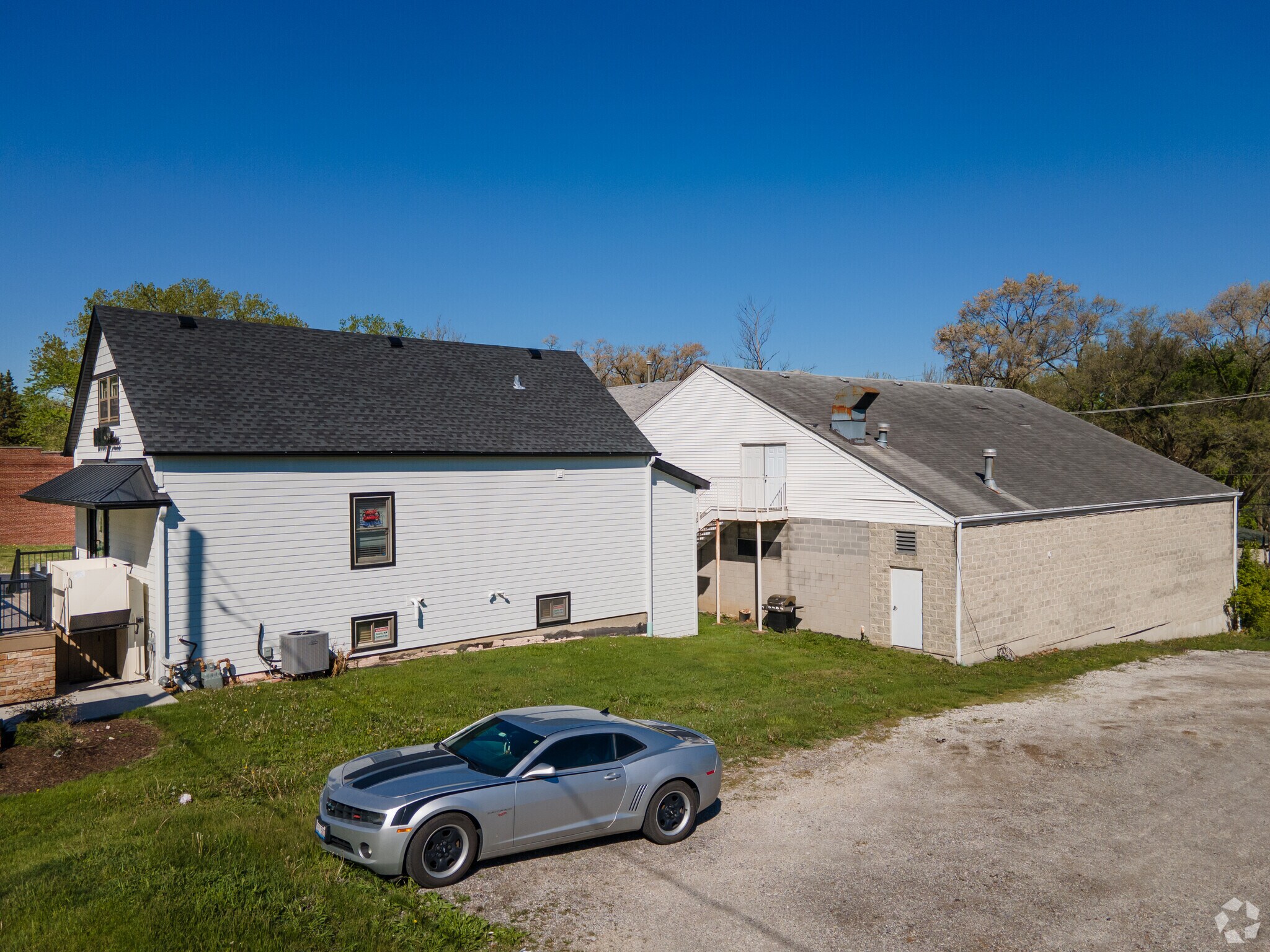 8406 S Archer Ave, Willow Springs, IL à louer Photo de l’immeuble– Image 1 sur 8