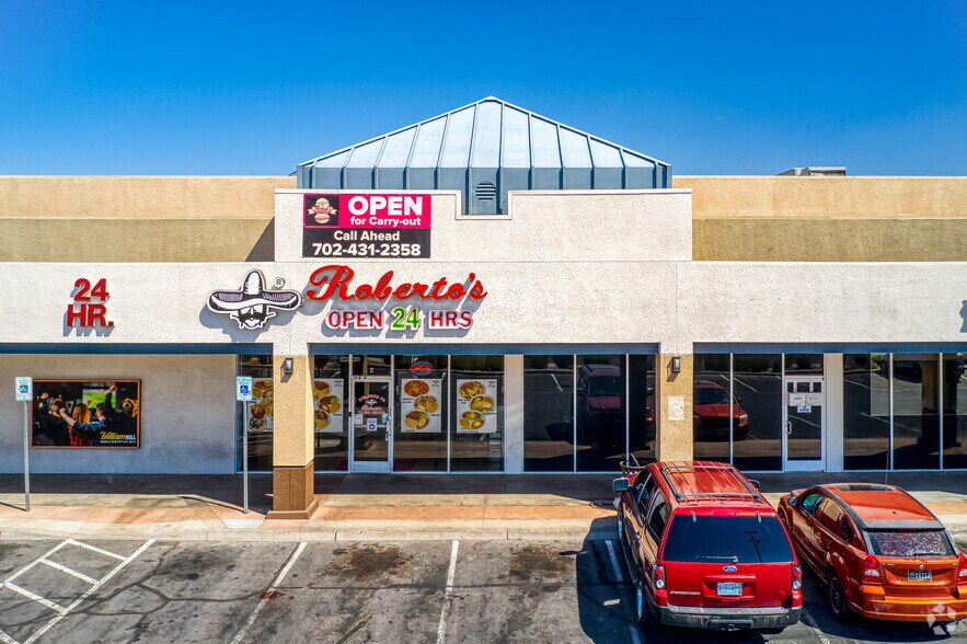 2775 N Nellis Blvd, Las Vegas, NV à vendre - Photo de l’immeuble – Image 3 sur 16