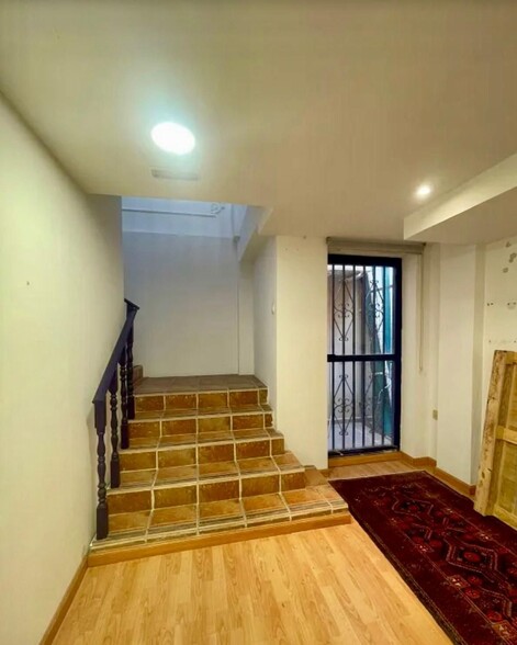 View Photo