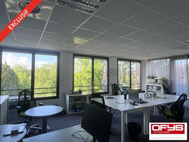Plus de détails pour Bureau à vendre