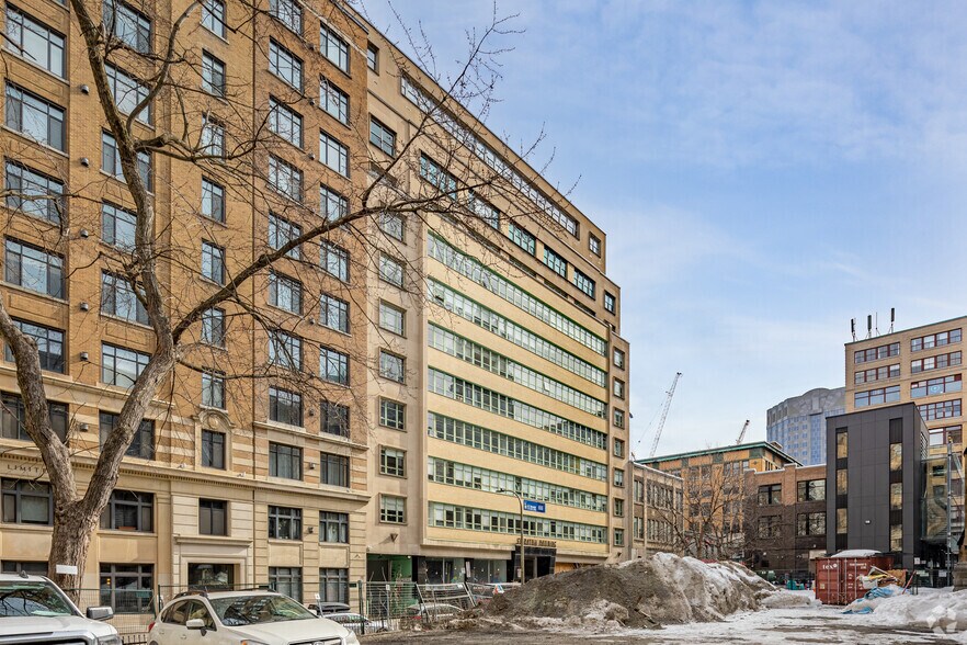 1425-1435 Rue Saint-Alexandre, Montréal, QC à louer - Photo de l’immeuble – Image 3 sur 10