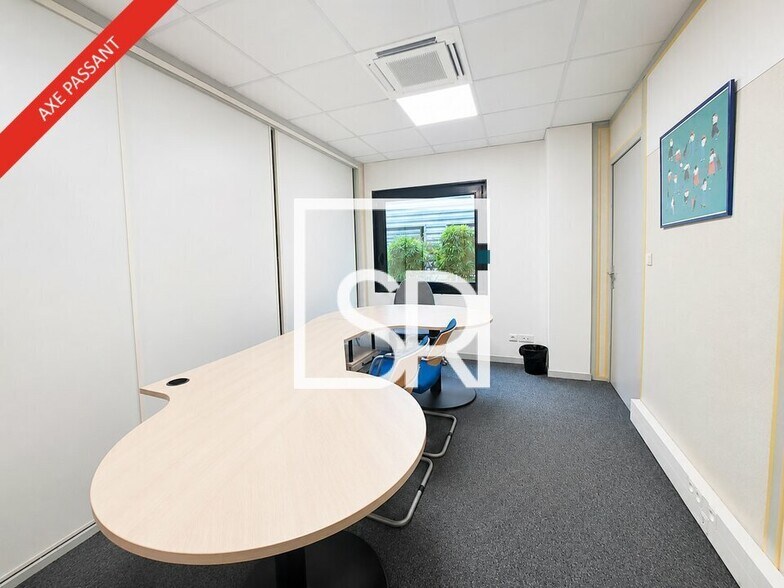 Bureau dans Clermont-Ferrand à louer - Photo de l’immeuble – Image 3 sur 12