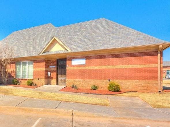 14033 N Eastern Ave, Oklahoma City, OK à louer Photo de l’immeuble– Image 1 sur 3